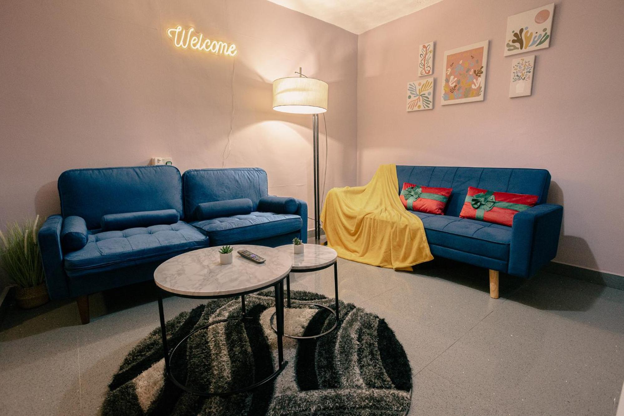 Spacious & Comfy Home In West Midlands - Sleeps 8, Free Parking, Wifi, Netflix, Prime Location, Ideal For Contractors, Business, Groups, Travellers, Families And Relocators Coventry Exterior photo